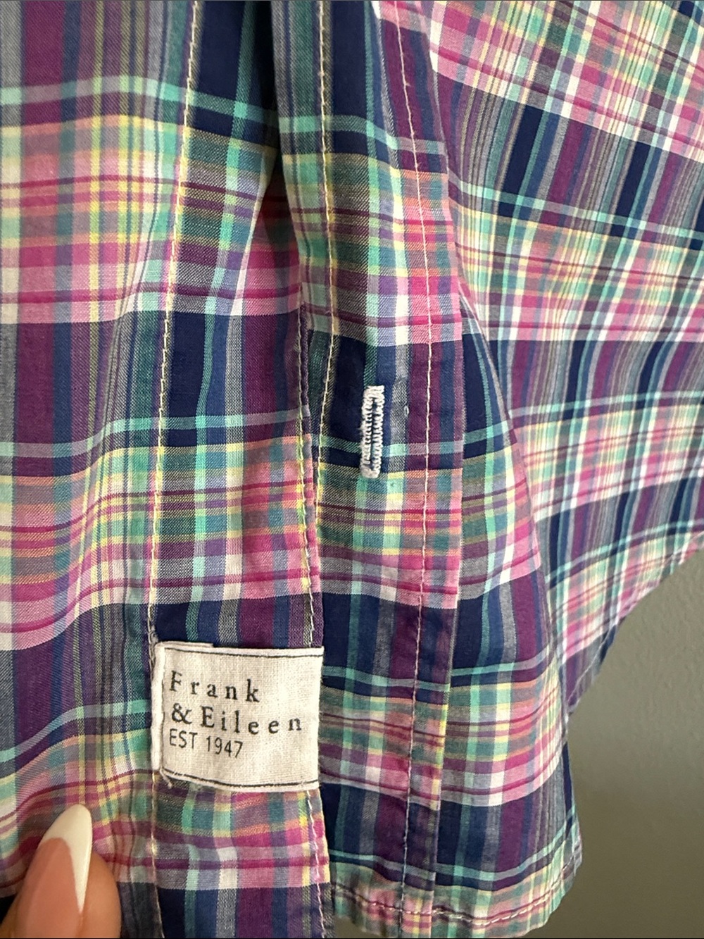 Frank & Eileen Barry Plaid Preppy Button-Down Shirt Women’s Medium - Picture 6 of 9